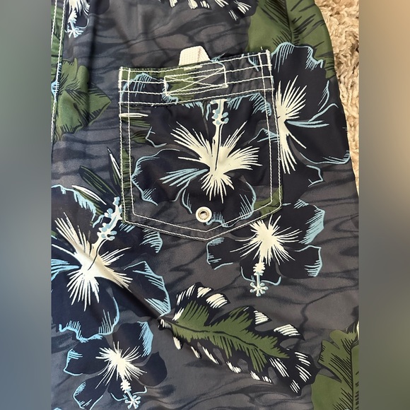 GAP Kids Boys Swim Trunks, Size 12 (XL, Husky) - Picture 4 of 6